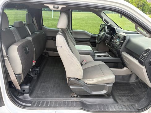Used 2017 Ford F150 XL w/ Equipment Group 101A Mid AWD/4WD image 17