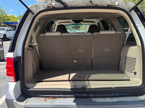Used 2003 Ford Expedition XLT RWD image 12