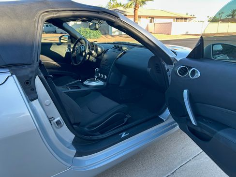 Used 2008 Nissan 350Z Enthusiast image 6