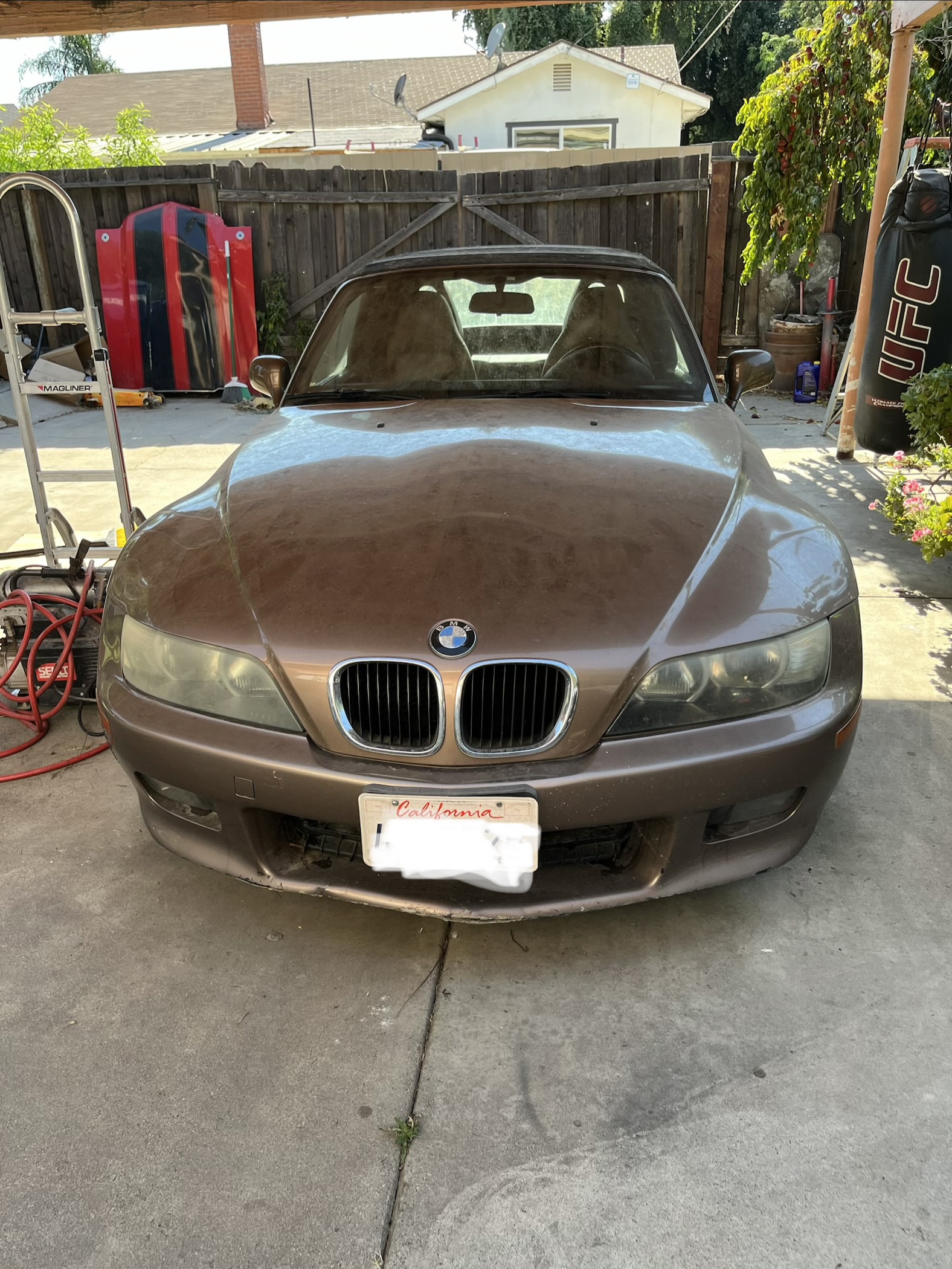 Used 2001 BMW Z3 2.5i RWD image 1