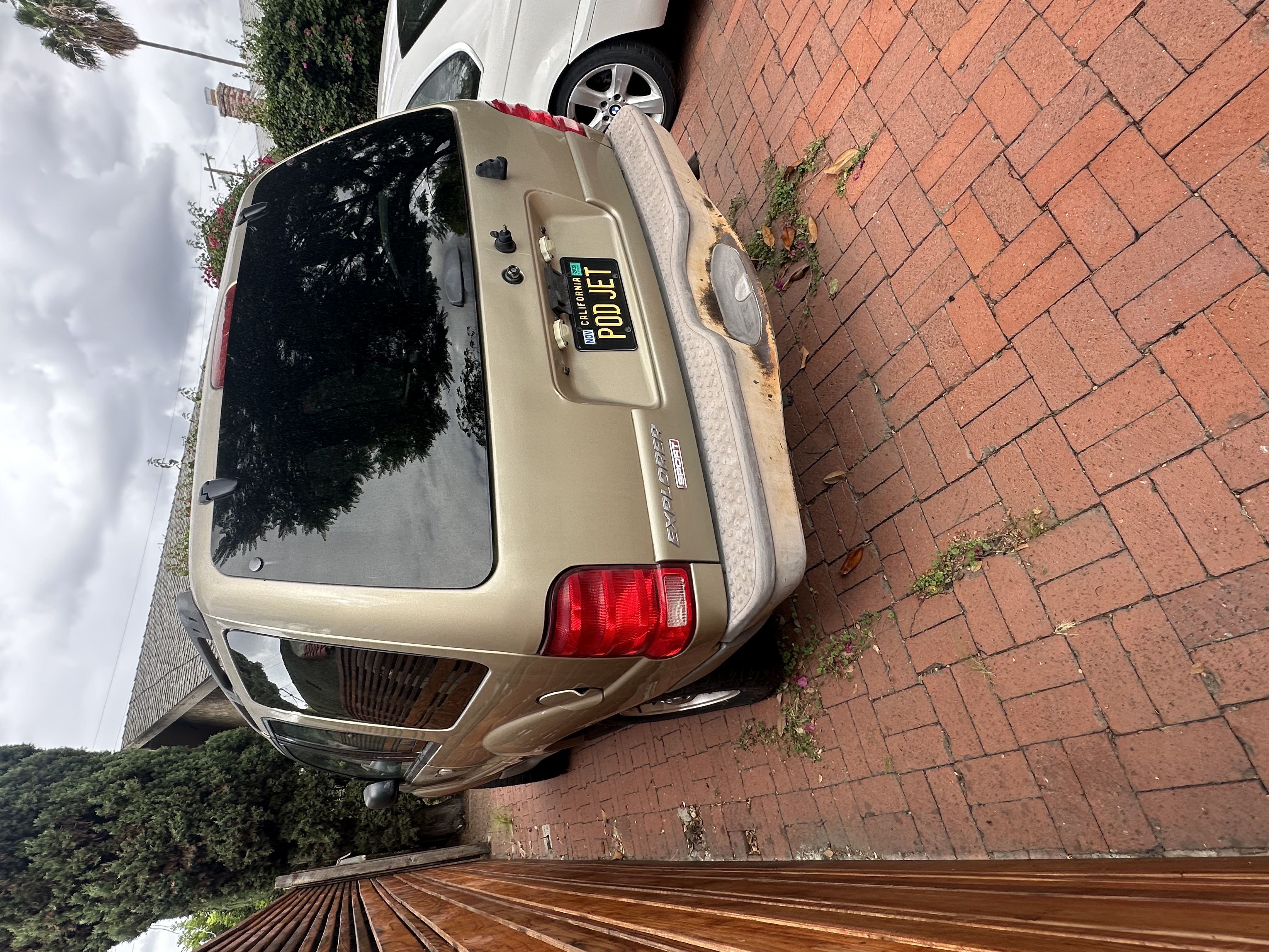 Used 2001 Ford Explorer Sport RWD image 2