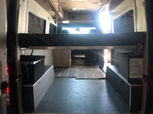 Used 2018 Mercedes-Benz Sprinter 2500 image 9