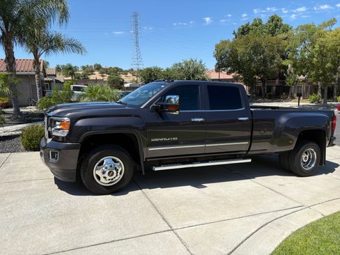 Used 2015 GMC Sierra 3500 Denali w/ Duramax Plus Package AWD/4WD image 1