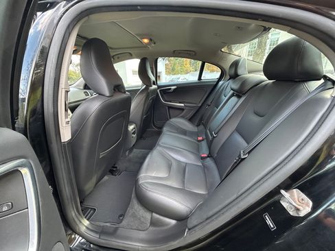 Used 2016 Volvo S60 T5 Premier image 15