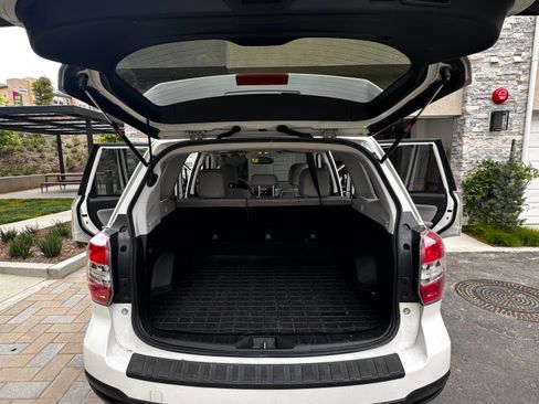 Used 2015 Subaru Forester 2.5i Touring w/ Eyesight & Navigation System AWD/4WD image 9