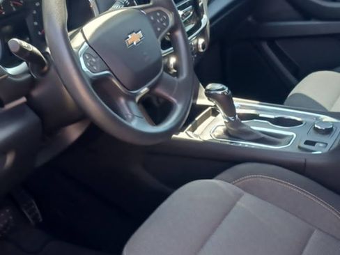 Used 2020 Chevrolet Traverse LS FWD image 8