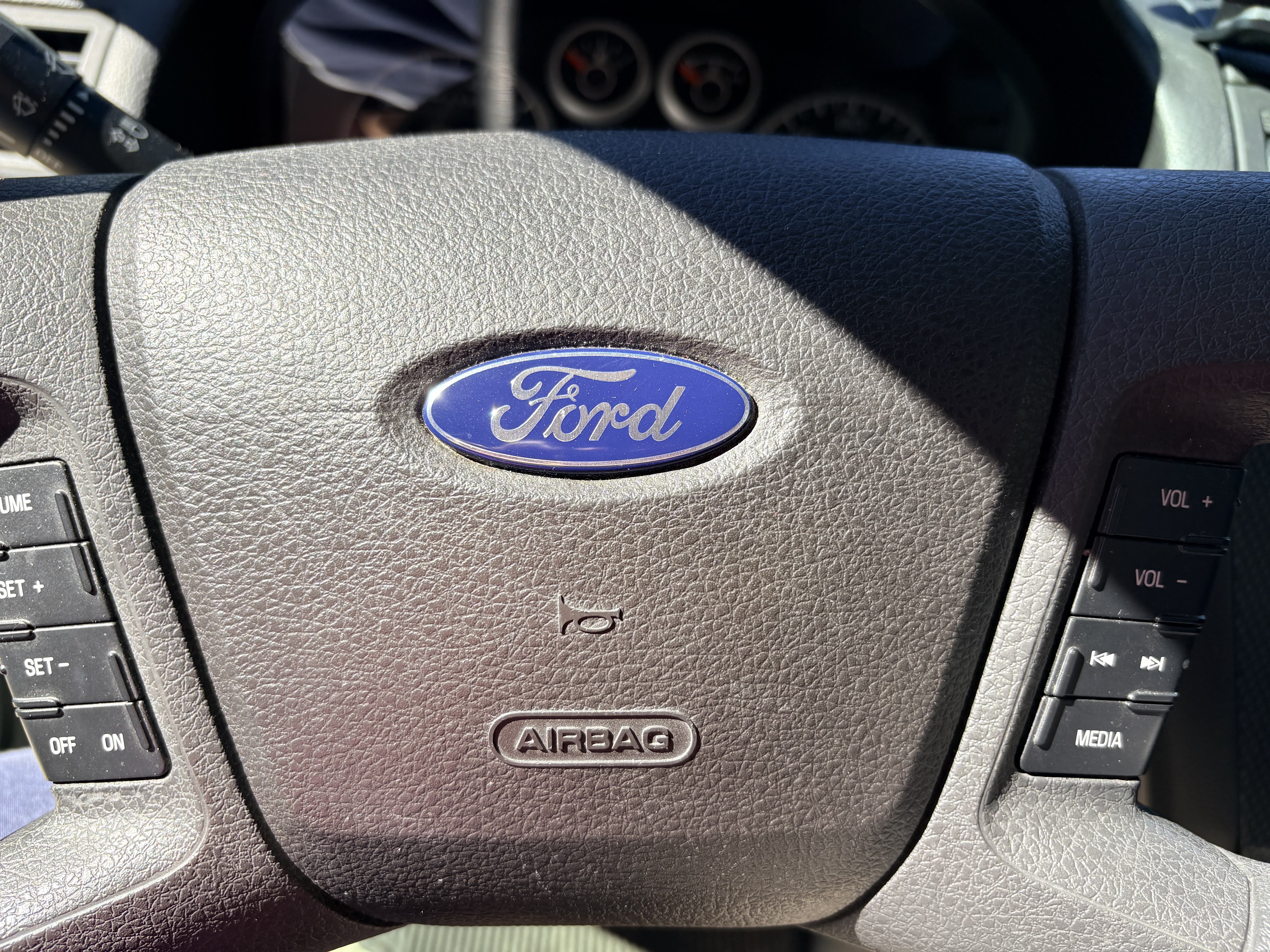 Used 2008 Ford Fusion SE FWD image 12