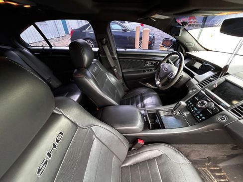 Used 2013 Ford Taurus SHO AWD/4WD image 9
