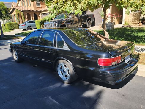 Used 1994 Chevrolet Impala SS image 16