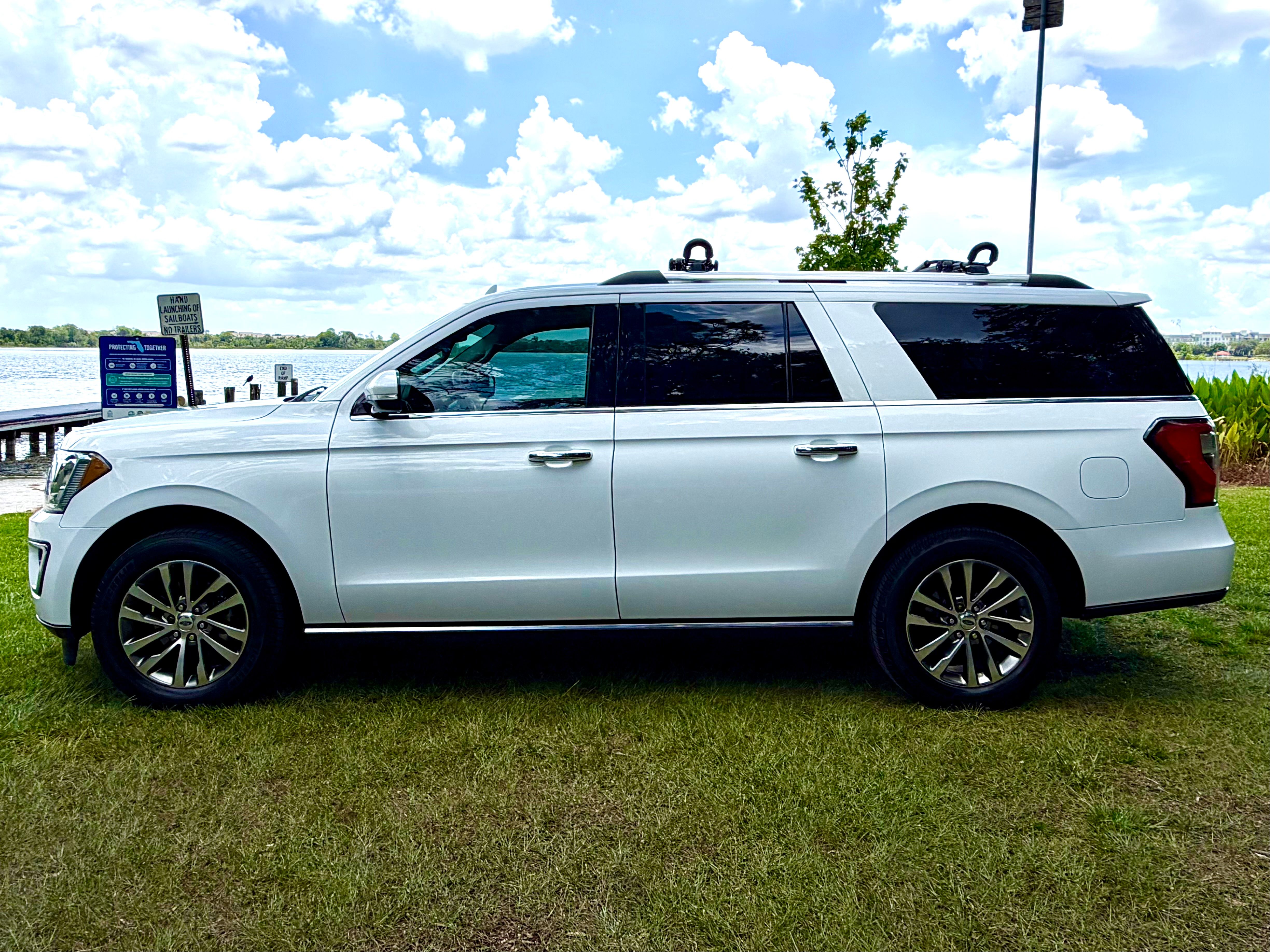 Used 2018 Ford Expedition Max Limited RWD image 2