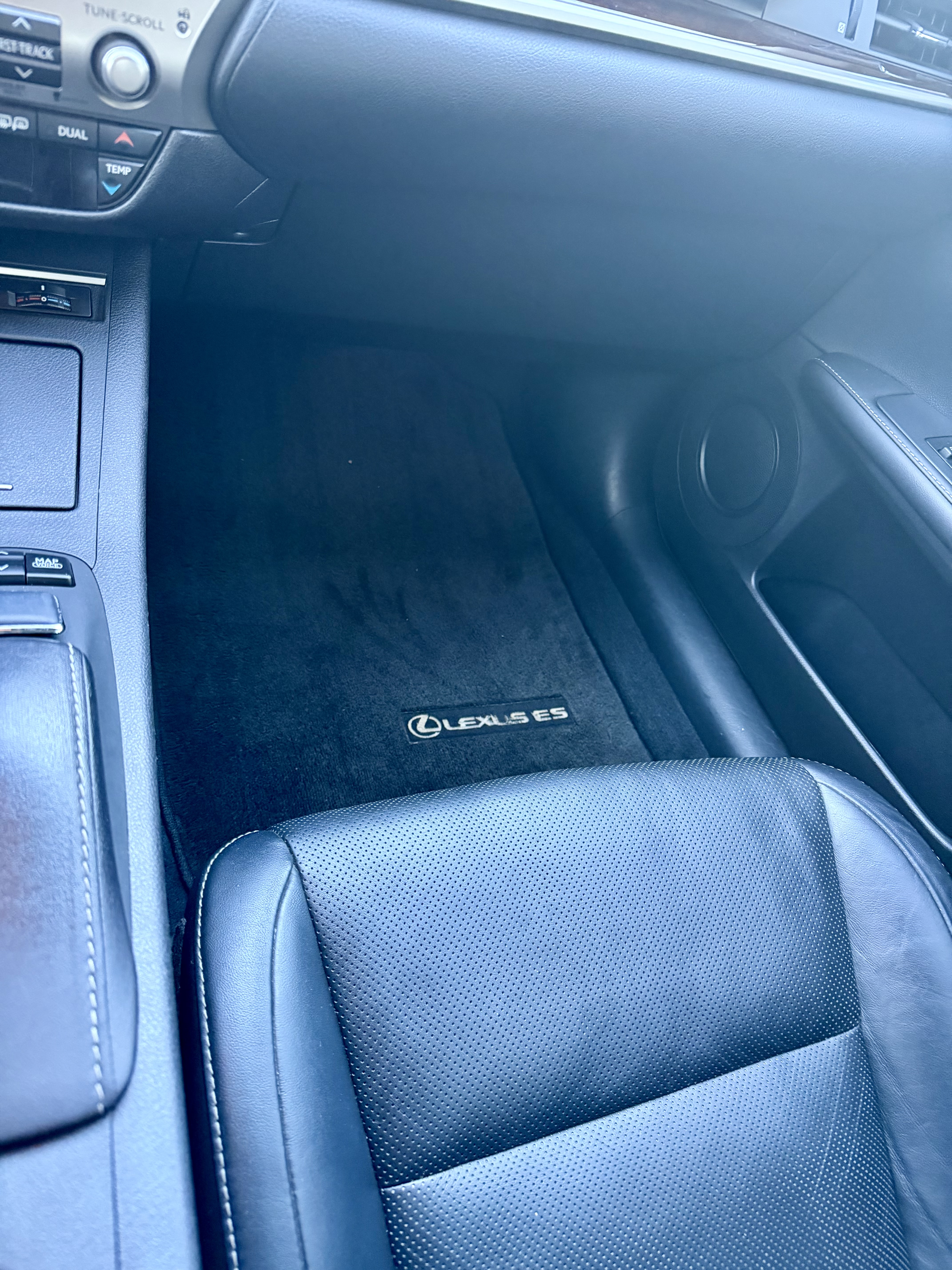 Used 2013 Lexus ES 350 w/ Luxury Pkg FWD image 10