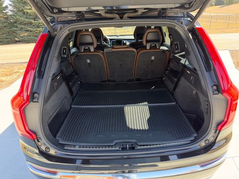 Used 2020 Volvo XC90 T8 Inscription image 16