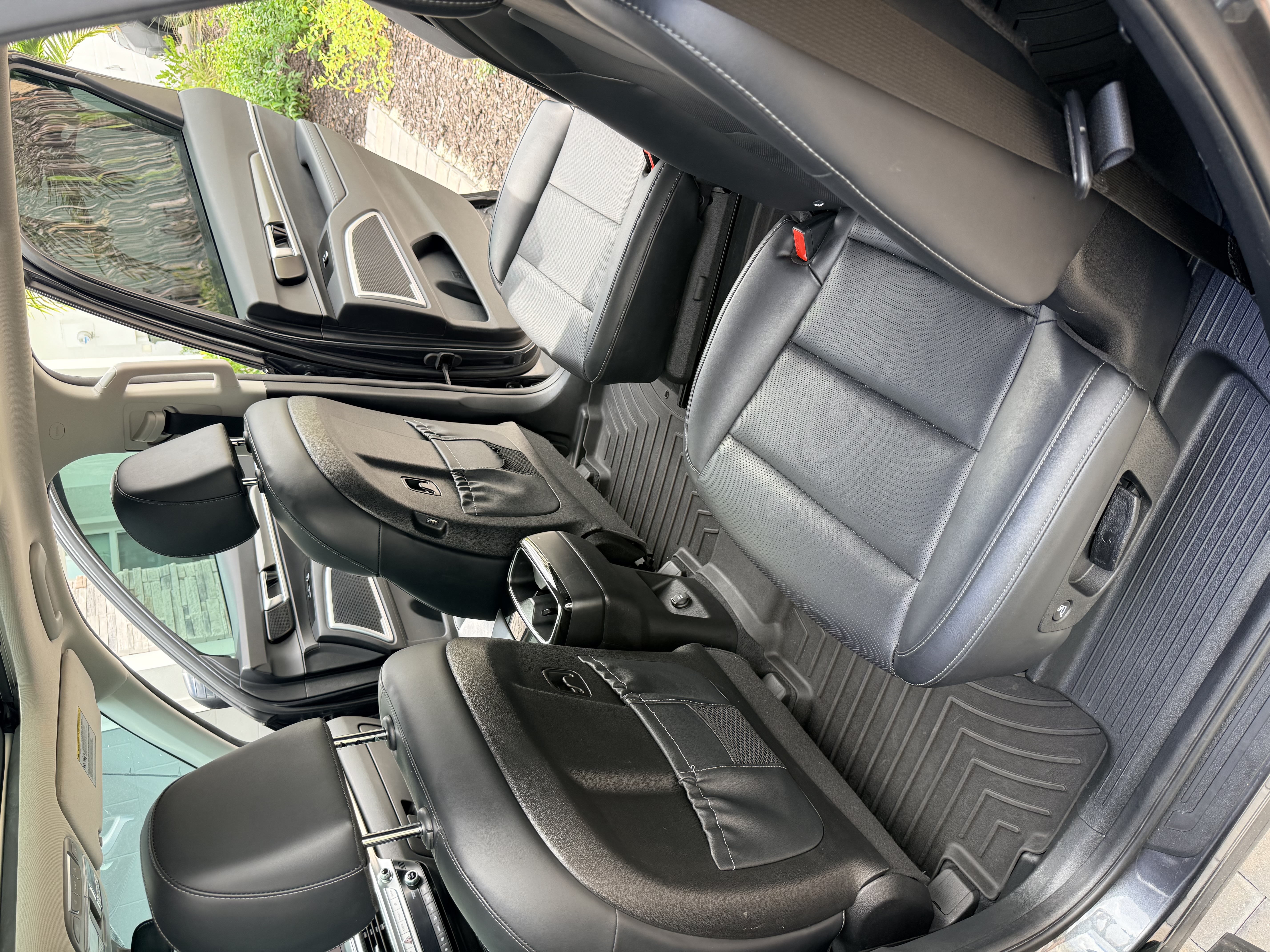 Used 2022 Kia Telluride S FWD image 14