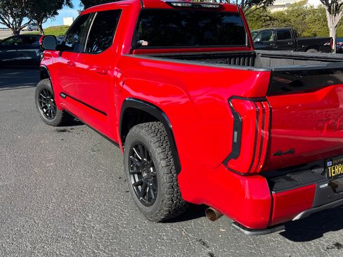 Used 2022 Toyota Tundra Platinum image 5