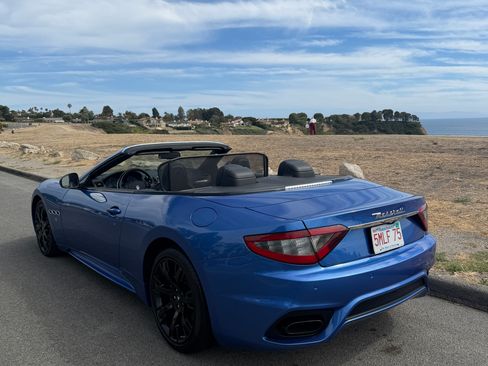 Used 2018 Maserati GranTurismo Sport RWD image 11
