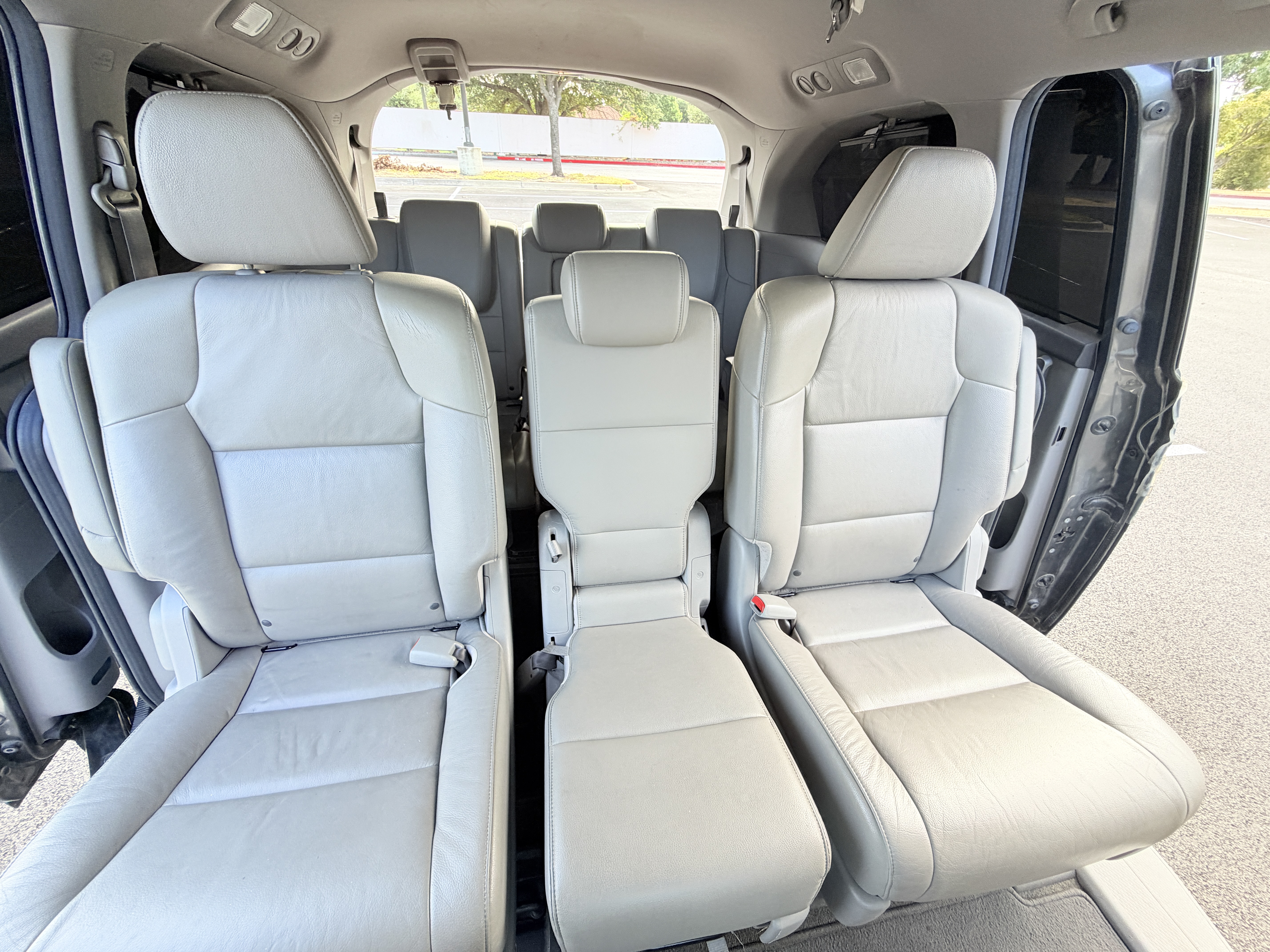 Used 2012 Honda Odyssey Touring image 12