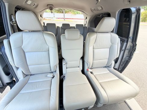 Used 2012 Honda Odyssey Touring image 12