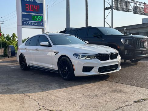 Used 2018 BMW M5 w/ Executive Package image 4