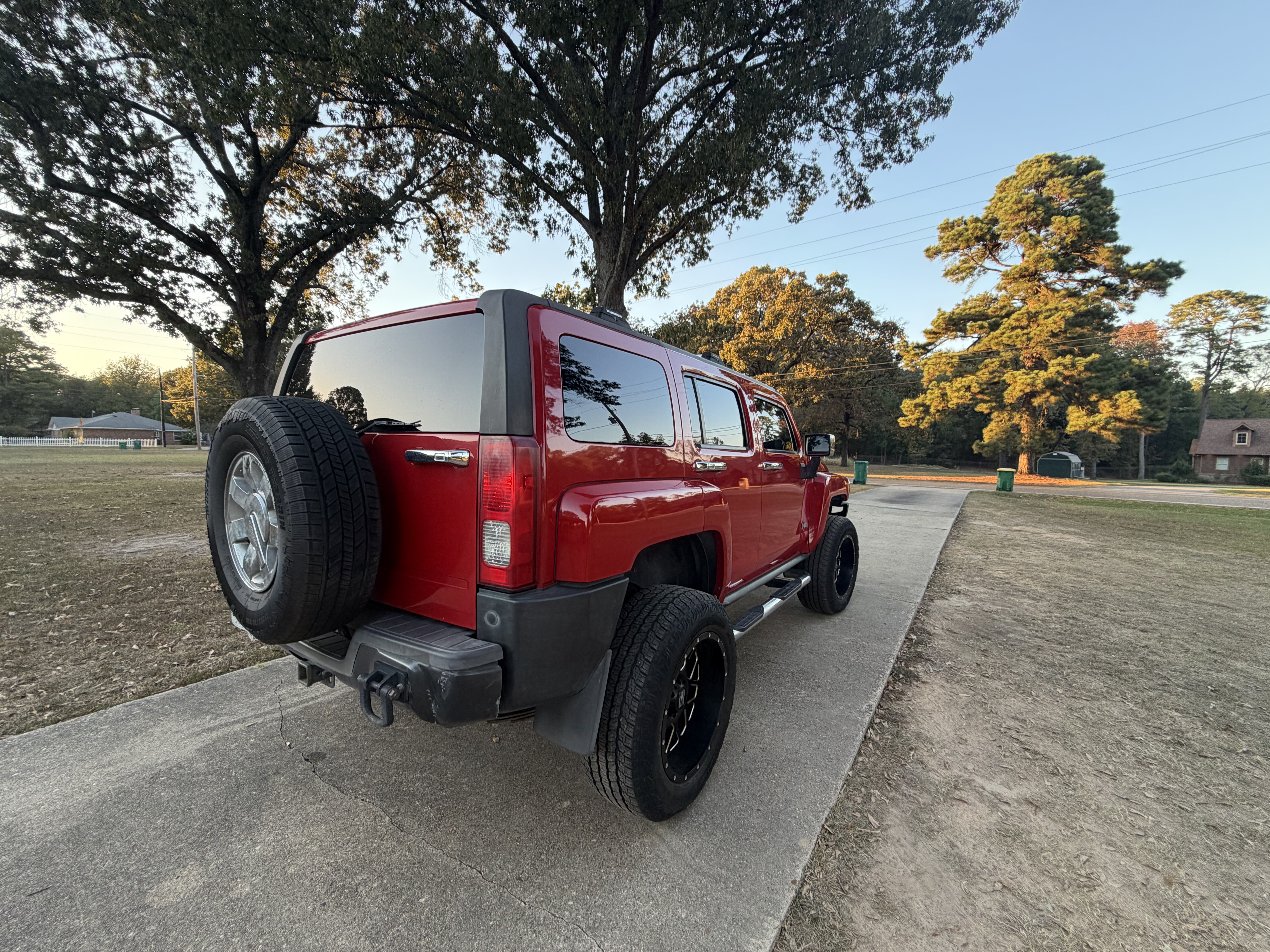 Used 2006 HUMMER H3 w/ Chrome Appearance Package AWD/4WD image 10
