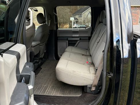 Used 2016 Ford F150 XLT w/ Equipment Group 302A Luxury image 6