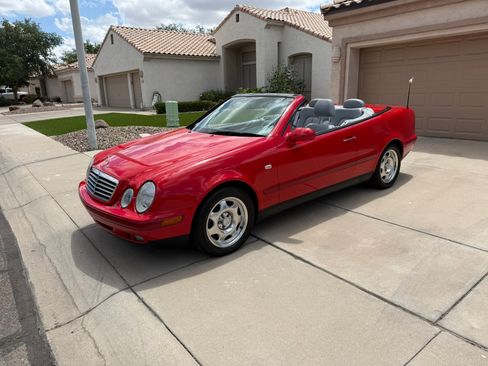 Used 1999 Mercedes-Benz CLK 320 Cabriolet image 10