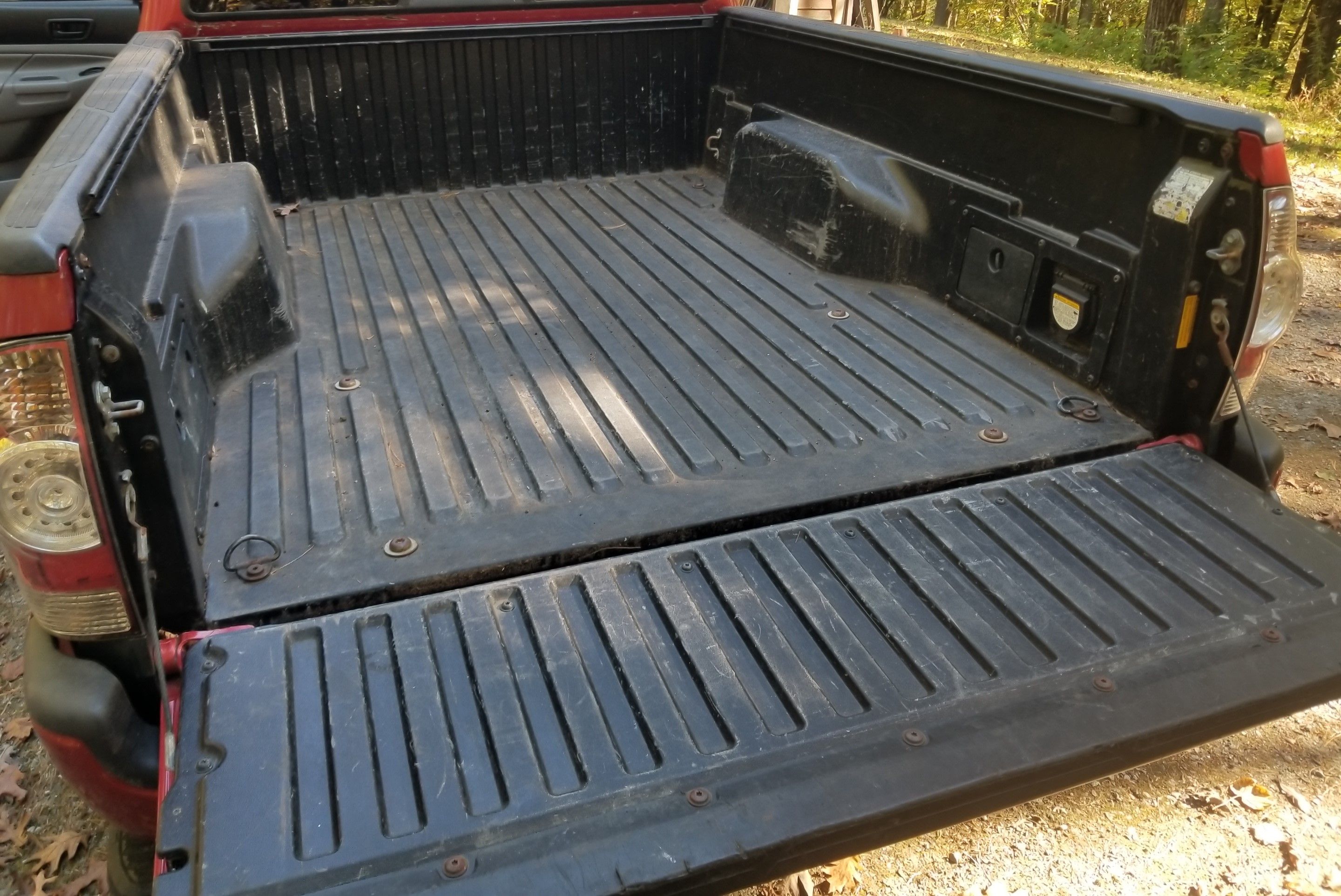 Used 2015 Toyota Tacoma 4x4 Double Cab w/ TRD Sport Package image 18