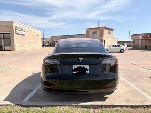 Used 2018 Tesla Model 3 Long Range image 4