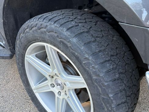 Used 2019 Ford F150 XLT w/ Equipment Group 302A Luxury image 12