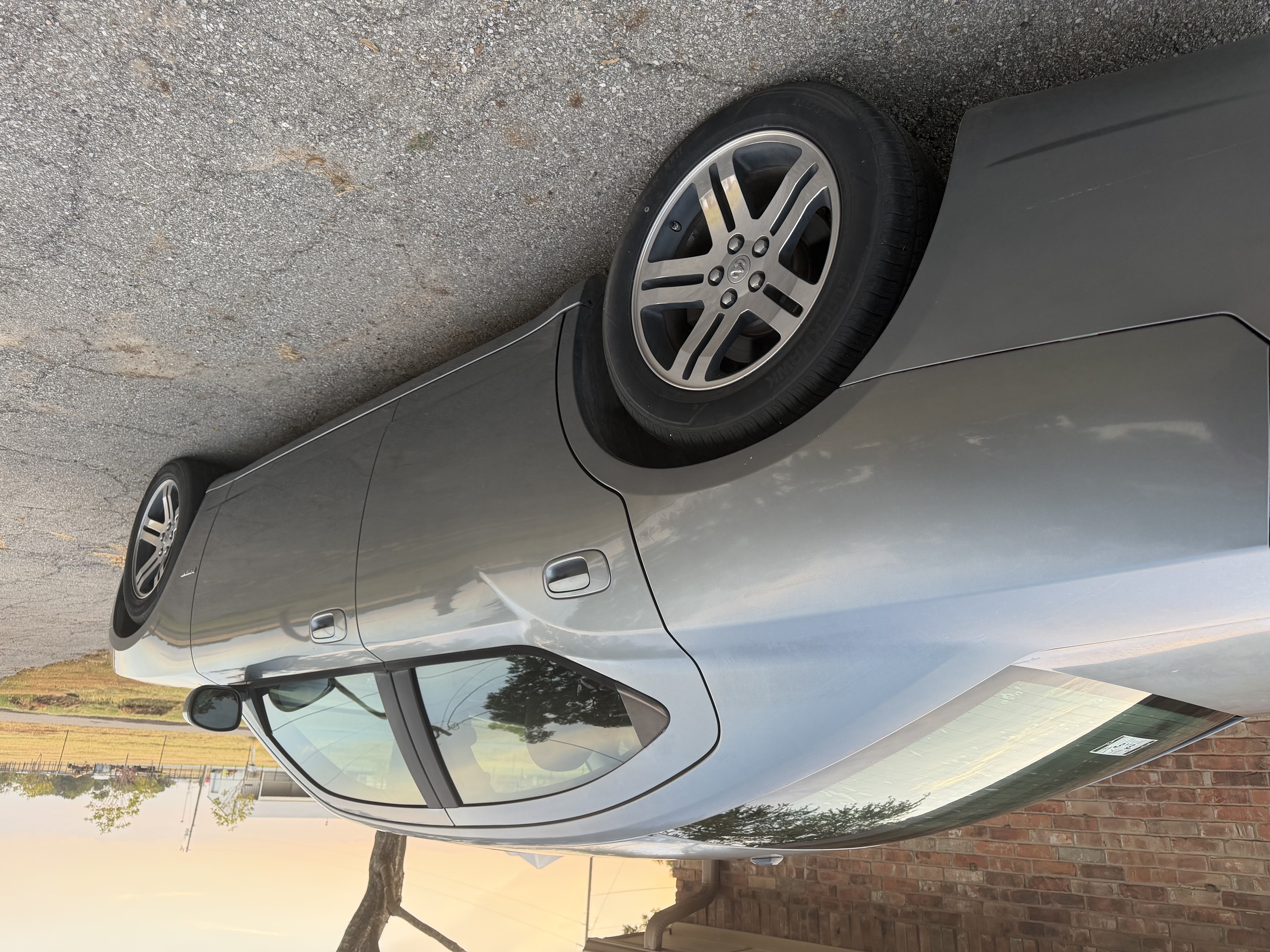 Used 2006 Dodge Charger R/T w/ Road/Track Performance Group RWD image 2