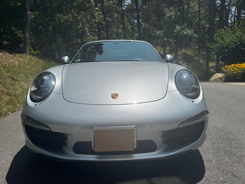 Used 2014 Porsche 911 Carrera image 2