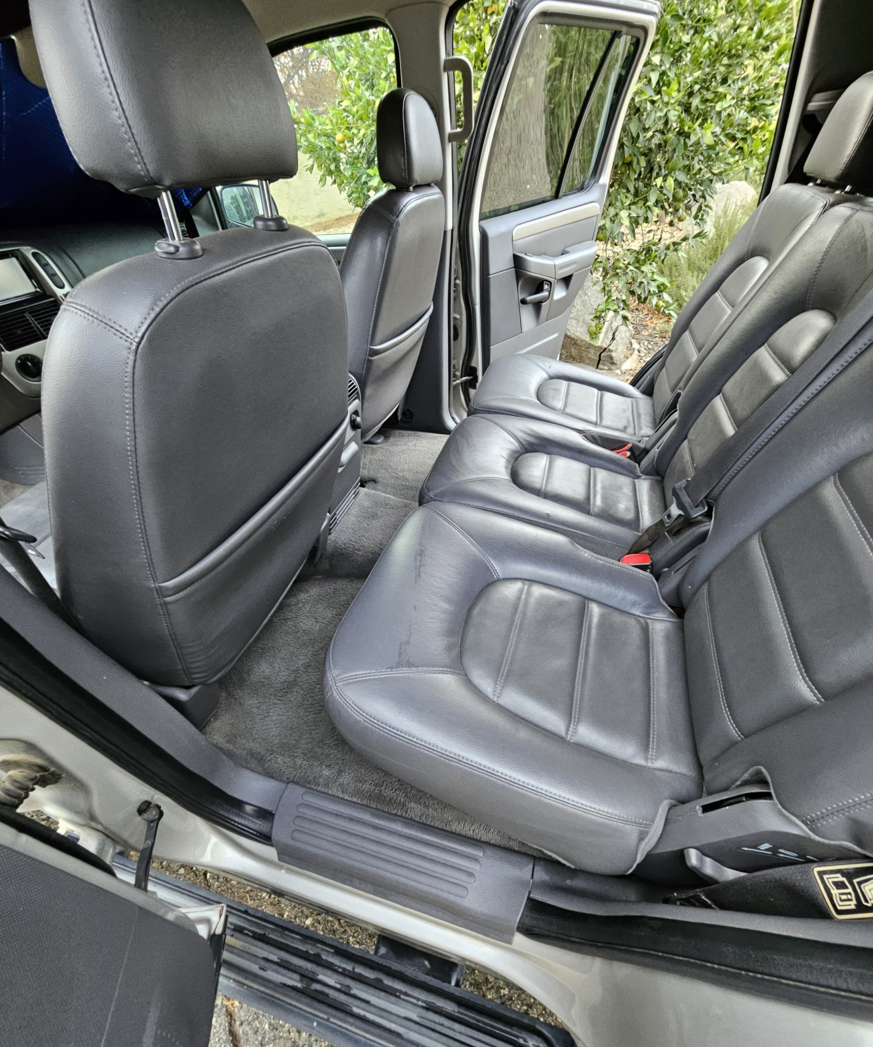Used 2003 Ford Explorer XLT RWD image 14