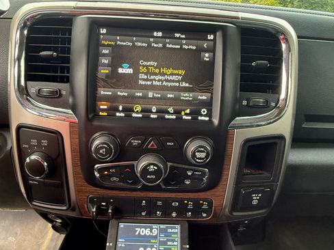 Used 2018 RAM 2500 Laramie AWD/4WD image 8