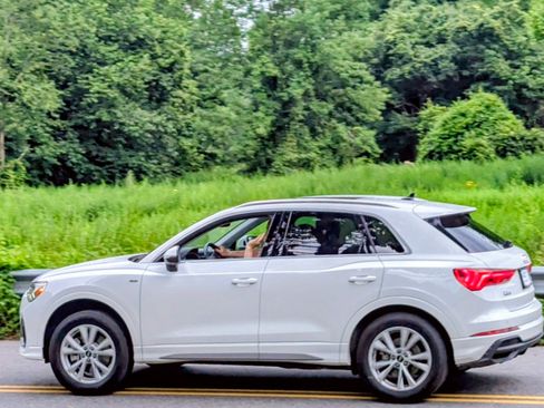 Used 2021 Audi Q3 2.0T Premium Plus w/ Premium Plus Package image 1