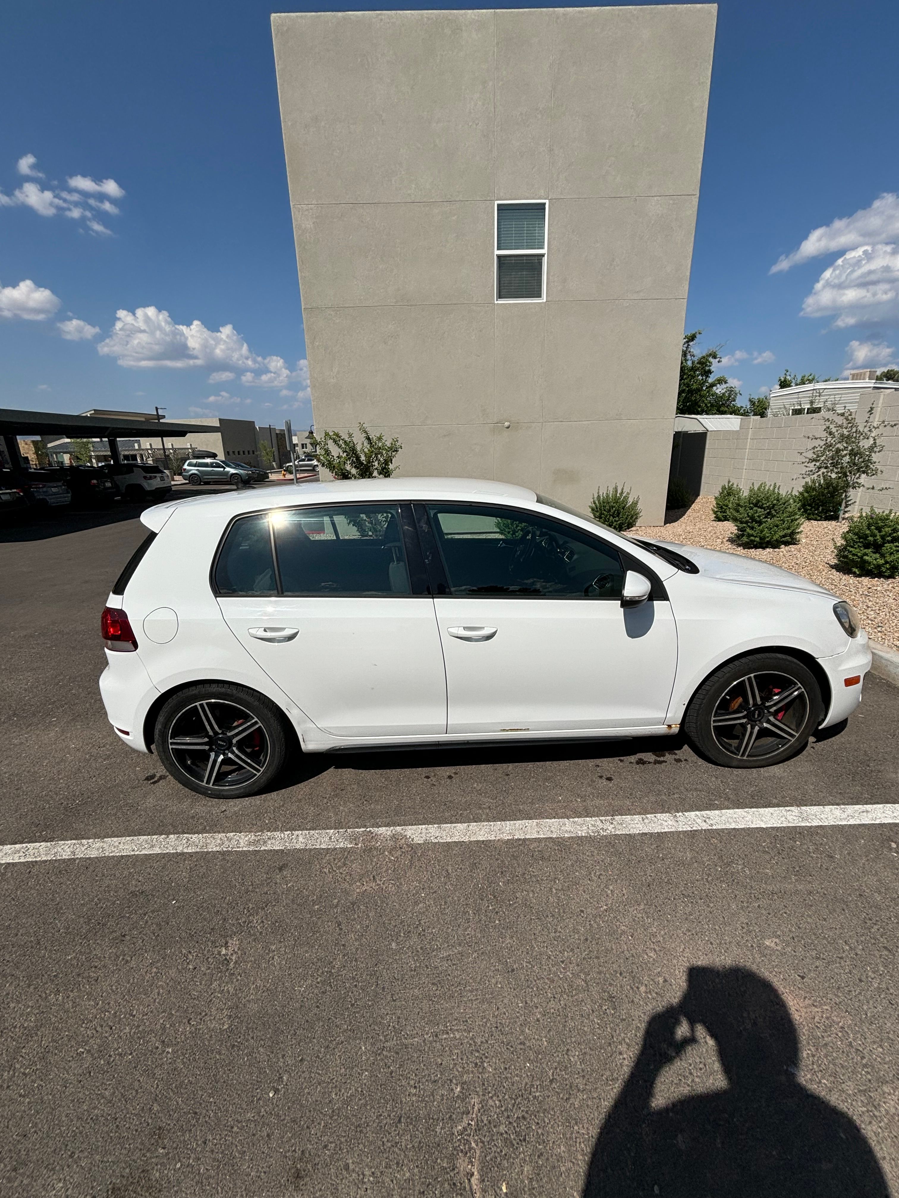 Used 2010 Volkswagen GTI 4-Door FWD image 5