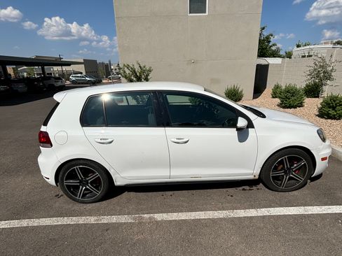 Used 2010 Volkswagen GTI 4-Door FWD image 5
