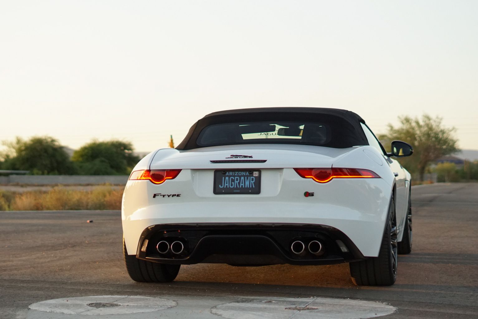 Used 2014 Jaguar F-TYPE S RWD image 9