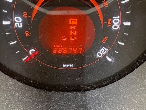 Used 2011 Toyota 4Runner Limited image 4