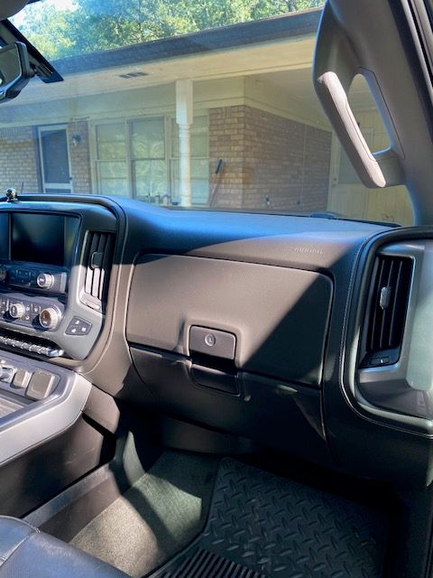 Used 2018 Chevrolet Silverado 2500 LTZ w/ Duramax Plus Package AWD/4WD image 18