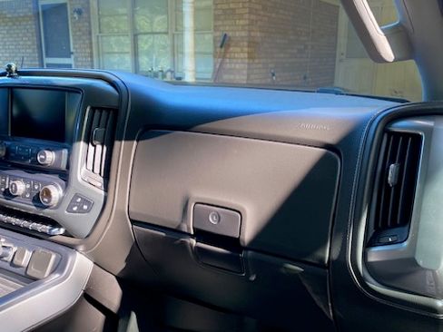 Used 2018 Chevrolet Silverado 2500 LTZ w/ Duramax Plus Package AWD/4WD image 18