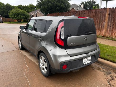 Used 2018 Kia Soul image 8