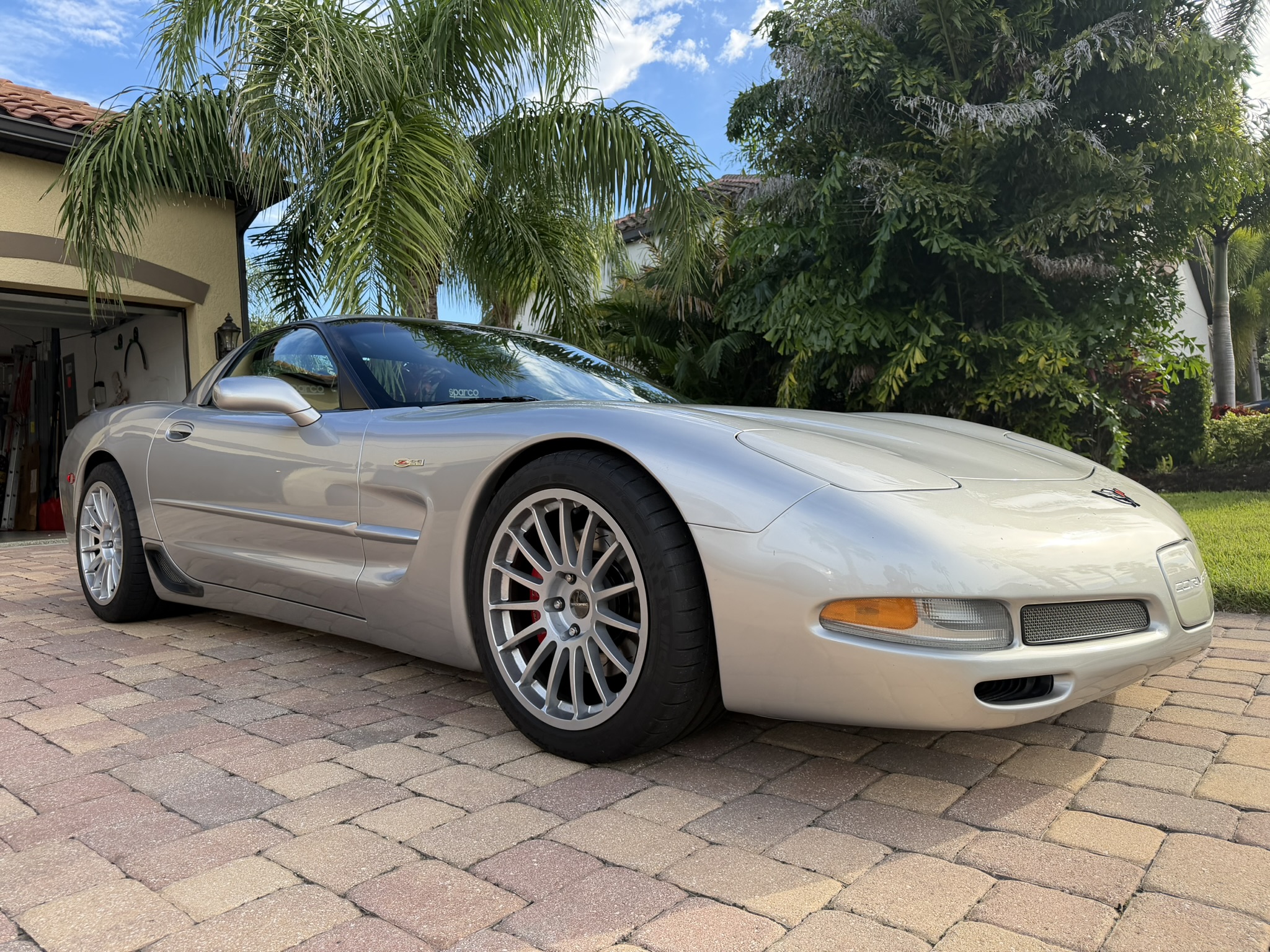 Used 2004 Chevrolet Corvette Z06 w/ Memory Package RWD image 8