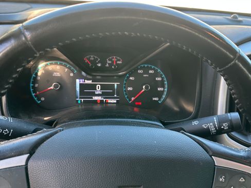 Used 2016 Chevrolet Colorado LT w/ LT Convenience Package RWD image 12