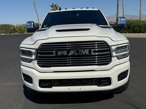 Used 2024 RAM 3500 Laramie w/ Sport Appearance Package AWD/4WD image 8