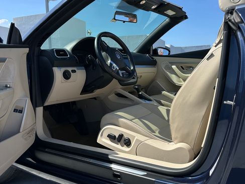 Used 2012 Volkswagen Eos Komfort FWD image 9