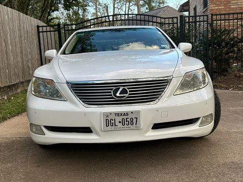 Used 2007 Lexus LS 460 image 4