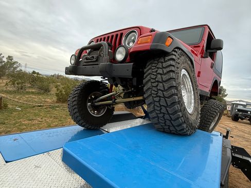 Used 2004 Jeep Wrangler Rubicon w/ Dual Top Group AWD/4WD image 11