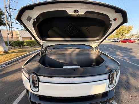 Used 2023 Rivian R1T Adventure image 14