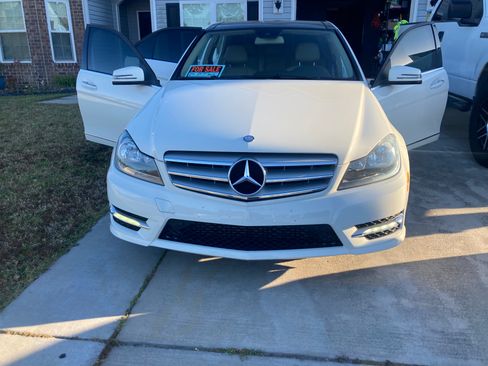 Used 2012 Mercedes-Benz C 250 Sedan image 5