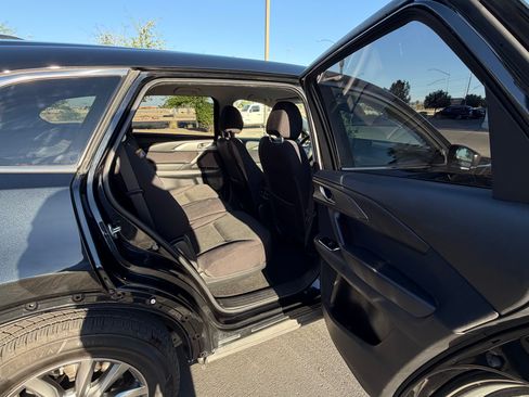 Used 2018 MAZDA CX-9 Sport image 12