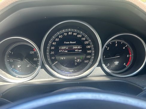 Used 2015 Mercedes-Benz E 250 BlueTEC 4MATIC Sedan image 13